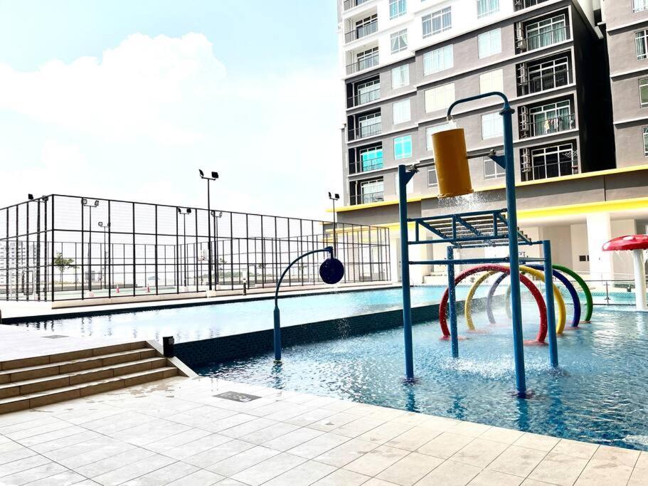Urban Home-Swimming Pool-City Center Malacca Kültér fotó